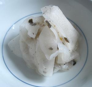Daikon no sokusekizuke Daikon no sokusekizuke