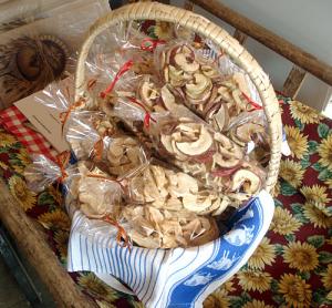 Mueller farm shop - dried apple slices Mueller farm shop - dried apple slices