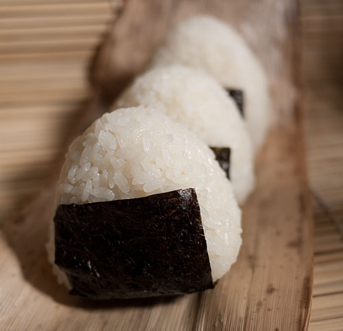 onigiri-shiomusubi.jpg