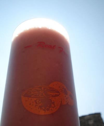 Rhubarb berry ginger smoothie Rhubarb berry ginger smoothie